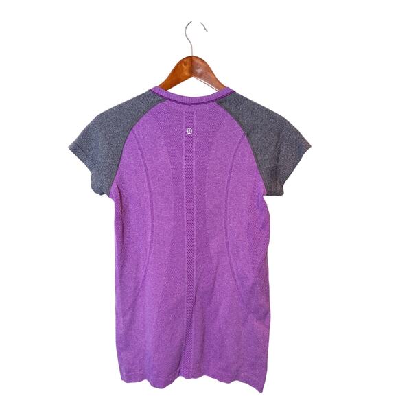Lululemon Swiftly Tech Purple Gray Short Sleeve Athletic Tee Size 8 - Picture 4 of 5